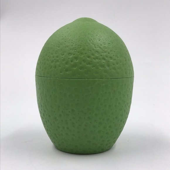 Hutzler Lime Saver Keeper Storage Container - Keeps Fresh Longer 4 1/2 x 3 1/4 - Picture 2 of 5